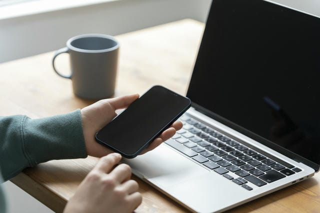 MLMとは無縁のフォルスクラブは学校の勉強だけでなく様々な講座が用意されています